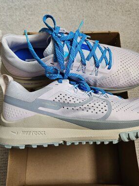 Nike Women's Pegasus Trail 4 Size 10 Pearl Pink Wolf Gray NEW Running Athletic